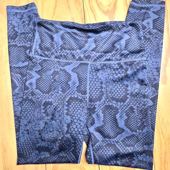 All Fenix Snake Skin Anthropologie 7/8 Legging medium blue dark grey - Picture 2 of 7